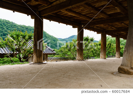Beautiful wooden building of Andong traditional hanok in korea 60017684