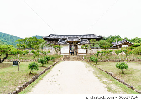 Beautiful wooden building of Andong traditional hanok in korea 60017714