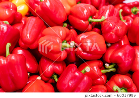 Fresh and healthy vegetable paprika with colorful primary colors 60017999