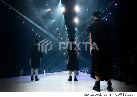 Model walks in Fashion Show spring summer outfit Model walks in Fashion Show spring summer outfit 60018135