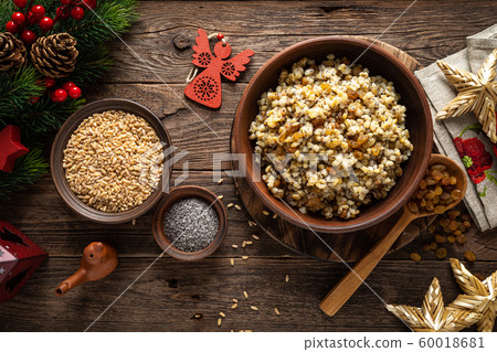 Kutia. Traditional ukrainian Christmas dish 60018681