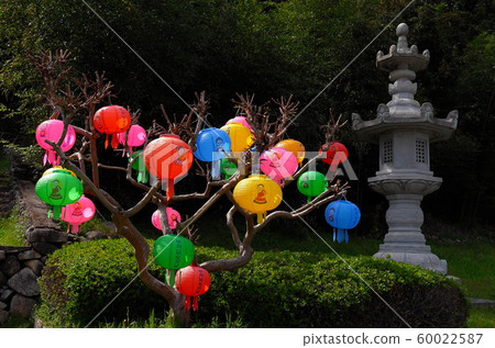 Lantern 60022587