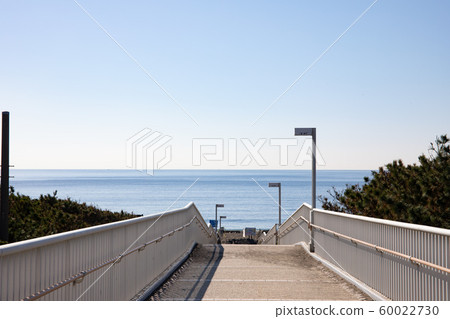 從Tsujido海灘採取的海。 從Tsujido海灘採取的海。 60022730