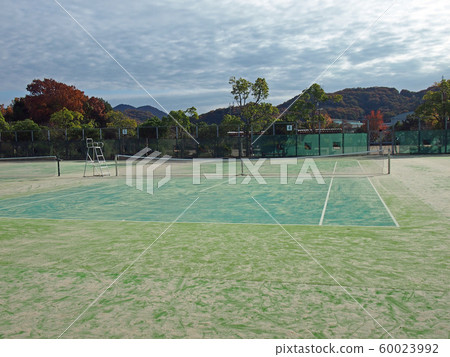Tennis court  60023992