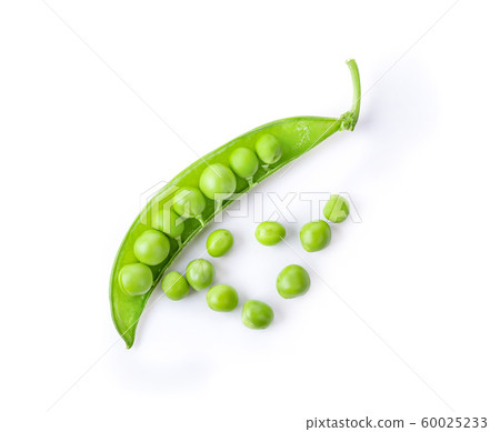 Green peas isolated on white background. top view 60025233