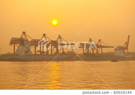 shipping port shipping port 60028144