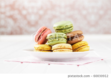 Sweet colorful macarons Sweet colorful macarons 60030912