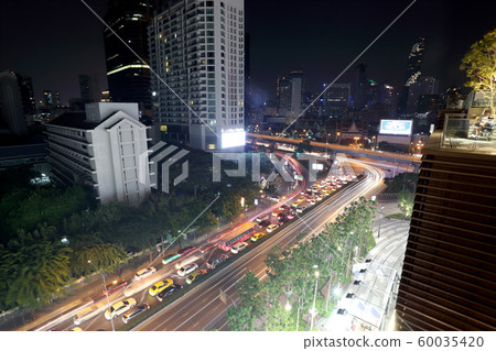 Samyan Mitrtown 60035420