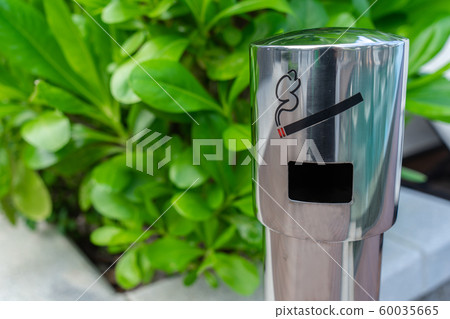 Area for smoking cigarettes with an ashtray Area for smoking cigarettes with an ashtray 60035665