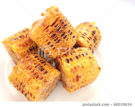 美味的烤玉米 60038654