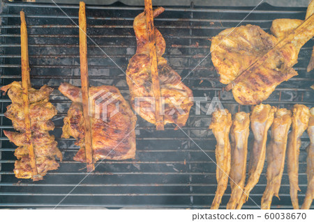 Chicken breast grilled with smoke 60038670