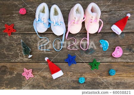 2020 new year written laces of children's shoes 2020 new year written laces of children's shoes 60038821