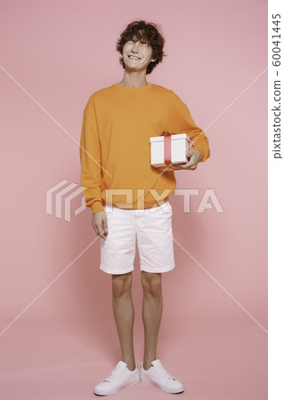 Close-up portrait of attractive young asian man, single man's lifestyle 141 60041445