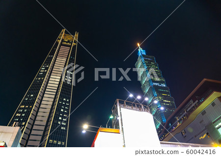 信義區信義購物區信義規劃區夜景台灣台北市 信義區信義購物區信義規劃區夜景台灣台北市 60042416
