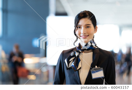 Female airport staff 60043157