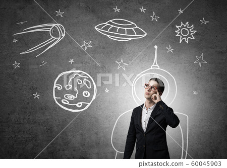 Dreaming to explore space Dreaming to explore space 60045903