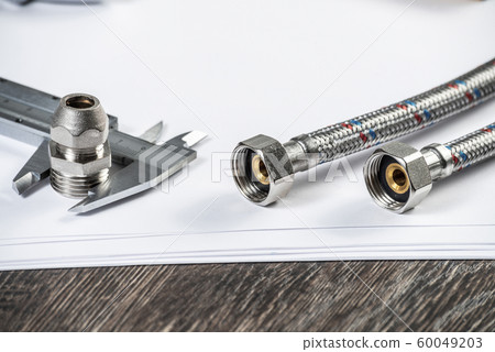 Water braided metal hose with internal screw 60049203