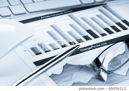 Preparing average sales report 60056123