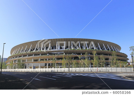 新國家體育場國家體育場景觀日本東京奧林匹克體育場陽光明媚的藍天竣工 60058166