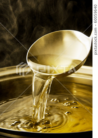 Soup dashi, kelp dashi and soup stock Soup dashi, kelp dashi and soup stock 60059640