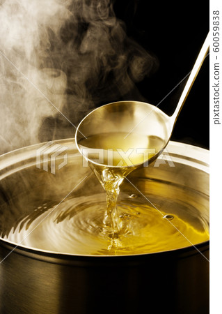 Soup dashi, kelp dashi and soup stock Soup dashi, kelp dashi and soup stock 60059838