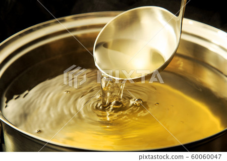 Soup dashi, kelp dashi and soup stock Soup dashi, kelp dashi and soup stock 60060047