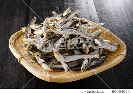 沸水 沸水 60064053