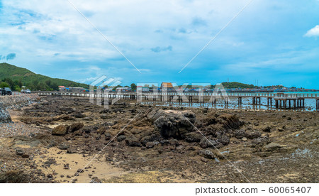 long bridge to Samaesan pier 60065407