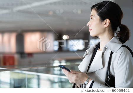 Woman business smartphone Woman business smartphone 60069461