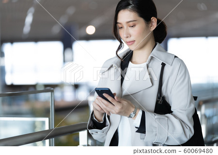 Woman business smartphone Woman business smartphone 60069480