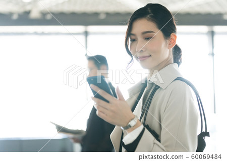 女人商務智能手機 60069484