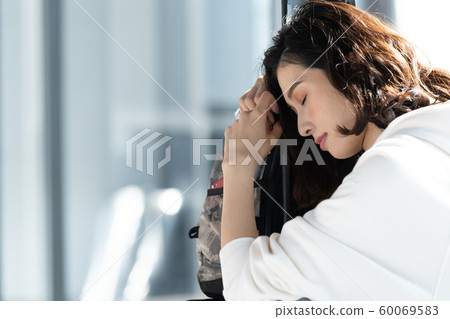 女士旅行過境 女士旅行過境 60069583