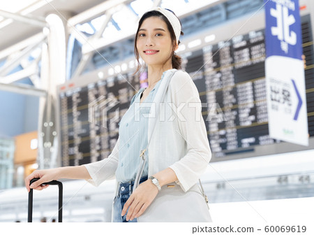Female travel flight information Female travel flight information 60069619