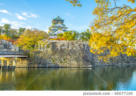大阪城城堡塔和秋天的內殿 大阪城城堡塔和秋天的內殿 60077100