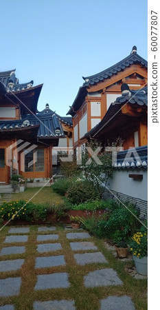 韓國語含義,韓國風景,恩平閣村,韓國圖像,韓屋圖像,韓屋風景,Kigi House,Doldam,傳統建築,秋天風景 韓國語含義,韓國風景,恩平閣村,韓國圖像,韓屋圖像,韓屋風景,Kigi House,Doldam,傳統建築,秋天風景 60077807