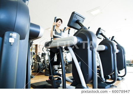 Fitness Sports Gym Training Middle Female Exercise Fitness Sports Gym Training Middle Female Exercise 60078947