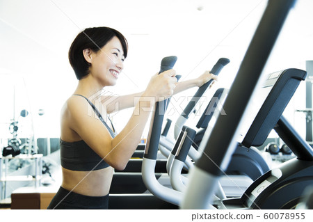 Fitness Sports Gym Training Middle Female Exercise Fitness Sports Gym Training Middle Female Exercise 60078955