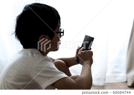 智能手機成癮圖像 60084744