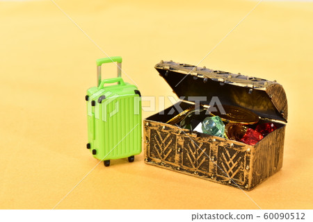 Carry case and treasure Carry case and treasure 60090512