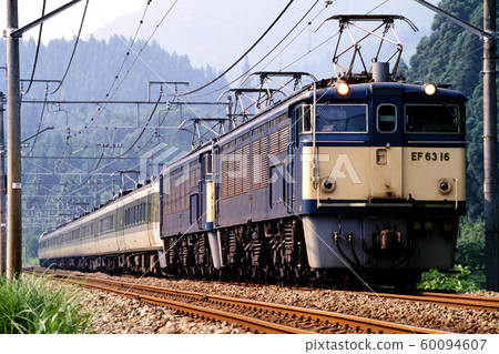 1996 EF6316 and 189 series L express asama going on Usui Pass 1996 EF6316 and 189 series L express asama going on Usui Pass 60094607