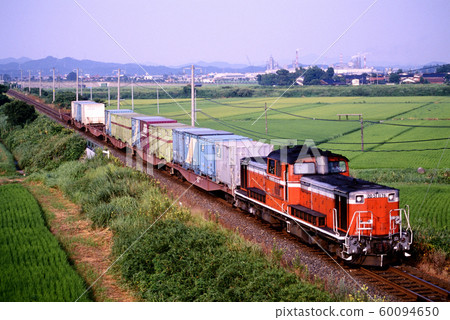 1996年DD511176集裝箱貨運列車在山陰乾線上運行 60094650
