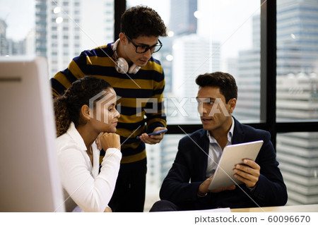 Close up business person meeting and discuss job in the offices. 60096670