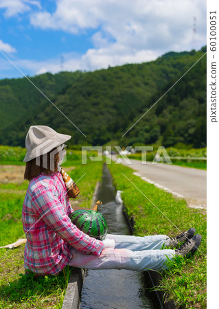 Hozoji Temple, Sunflower Field Scarecrow (Sayo-cho, Sayo-gun, Hyogo) * Shooting position in the comment field Hozoji Temple, Sunflower Field Scarecrow (Sayo-cho, Sayo-gun, Hyogo) * Shooting position in the comment field 60100051