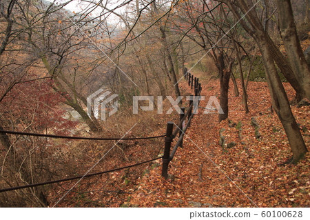 景陵谷漢山北部國家公園 景陵谷漢山北部國家公園 60100628