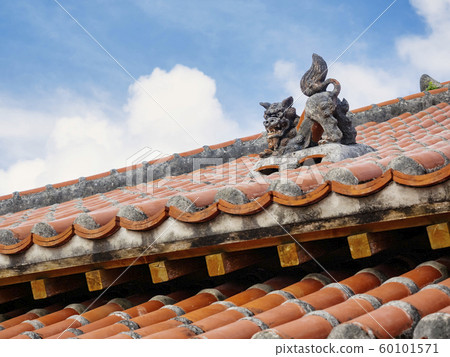 Okinawa  Lion on Roof Ryukyu Architecture Art culture 60101571