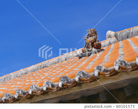 Okinawa  Lion on Roof Ryukyu Architecture Art culture 60101573