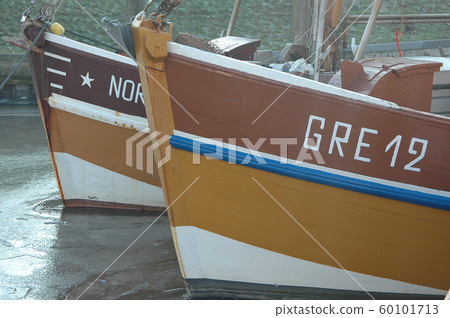 winter time in the harbor of greetisel 60101713