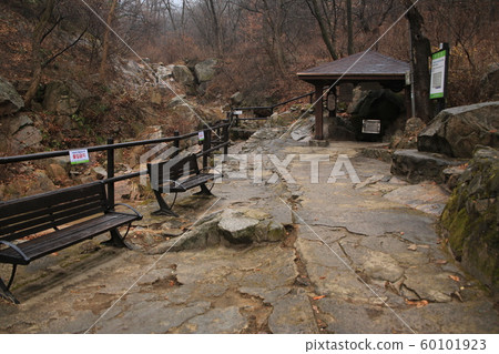 景陵谷漢山北部國家公園 景陵谷漢山北部國家公園 60101923