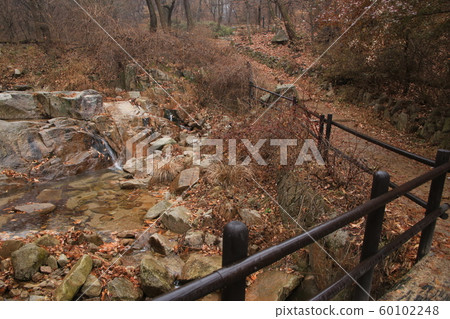 景陵谷漢山北部國家公園 景陵谷漢山北部國家公園 60102248