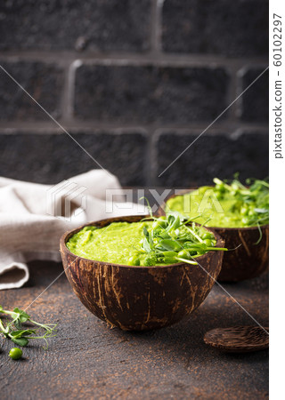 Vegan green broccoli soup or smoothie Vegan green broccoli soup or smoothie 60102297